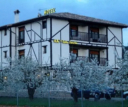 ホテル Dona Sancha 3*