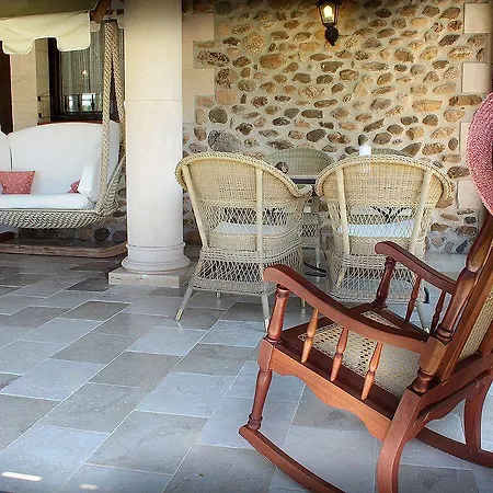 ホテル Dona Sancha コバルビアス