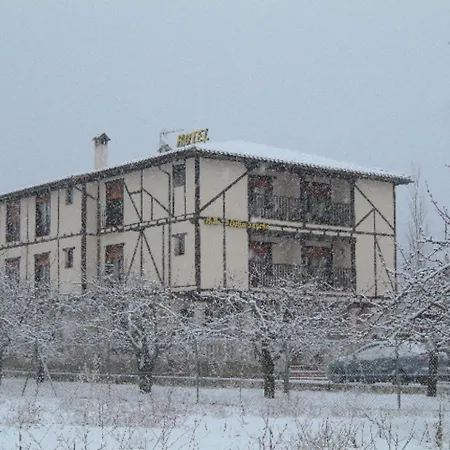 Szálloda Dona Sancha Covarrubias