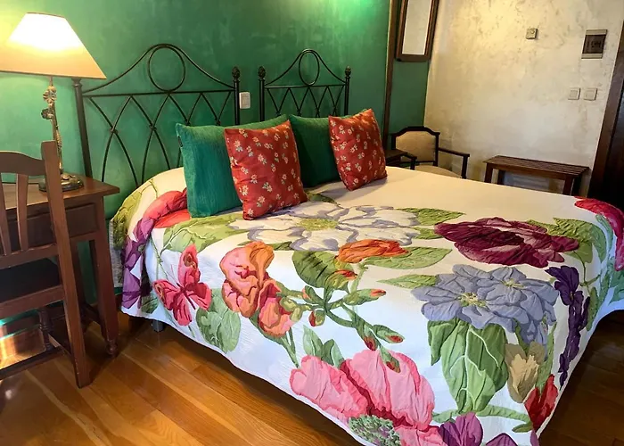 Hotel Dona Sancha 3*