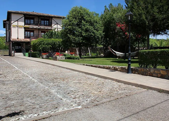 Hotel Dona Sancha Covarrubias